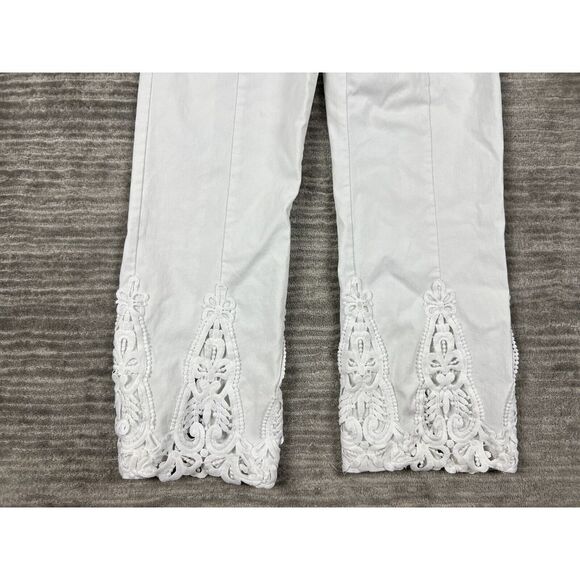 Attyre Pants Womens 4 White Pull on Embroidered Crochet‎ Cropped - Picture 3 of 13